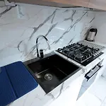 Luxury Nest Center Apartment Lviv