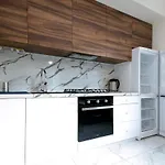 Luxury Nest Center