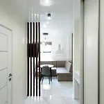Luxury Nest Center Apartment *