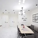 Apartment Luxury Nest Center