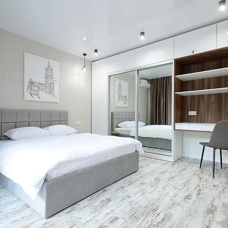 Luxury Nest Center