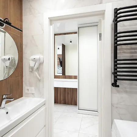 Luxury Nest Center דירה *