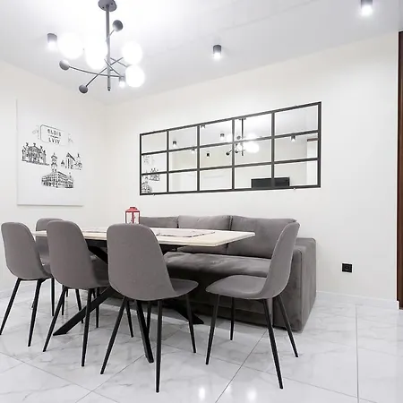 Luxury Nest Center * Lviv
