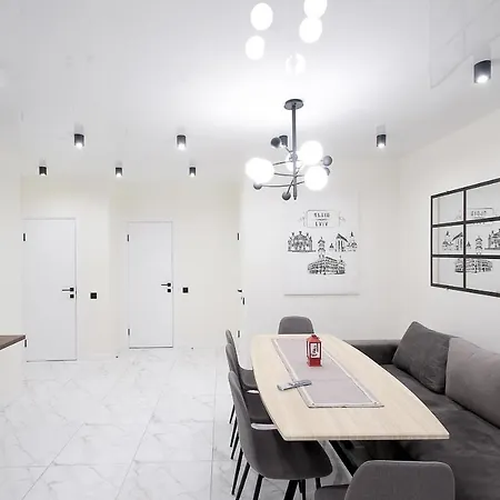 Apartment Luxury Nest Center