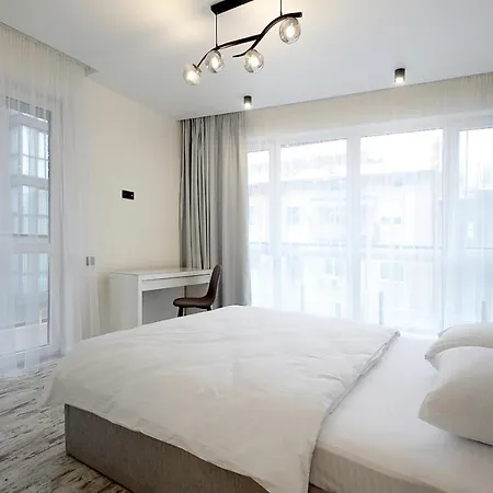 Luxury Nest Center Apartment