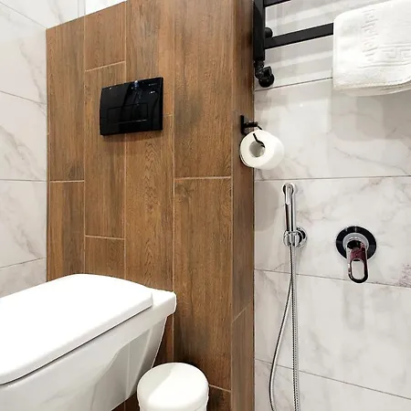 דירה Luxury Nest Center לבוב