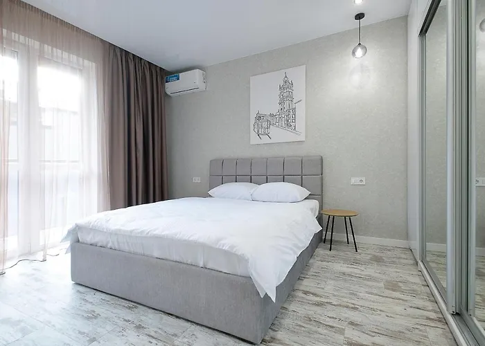 Luxury Nest Center *