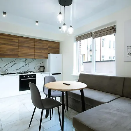 Luxury Nest Center