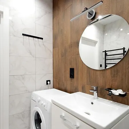 Luxury Nest Center