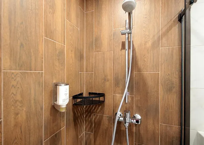 Luxury Nest Center *